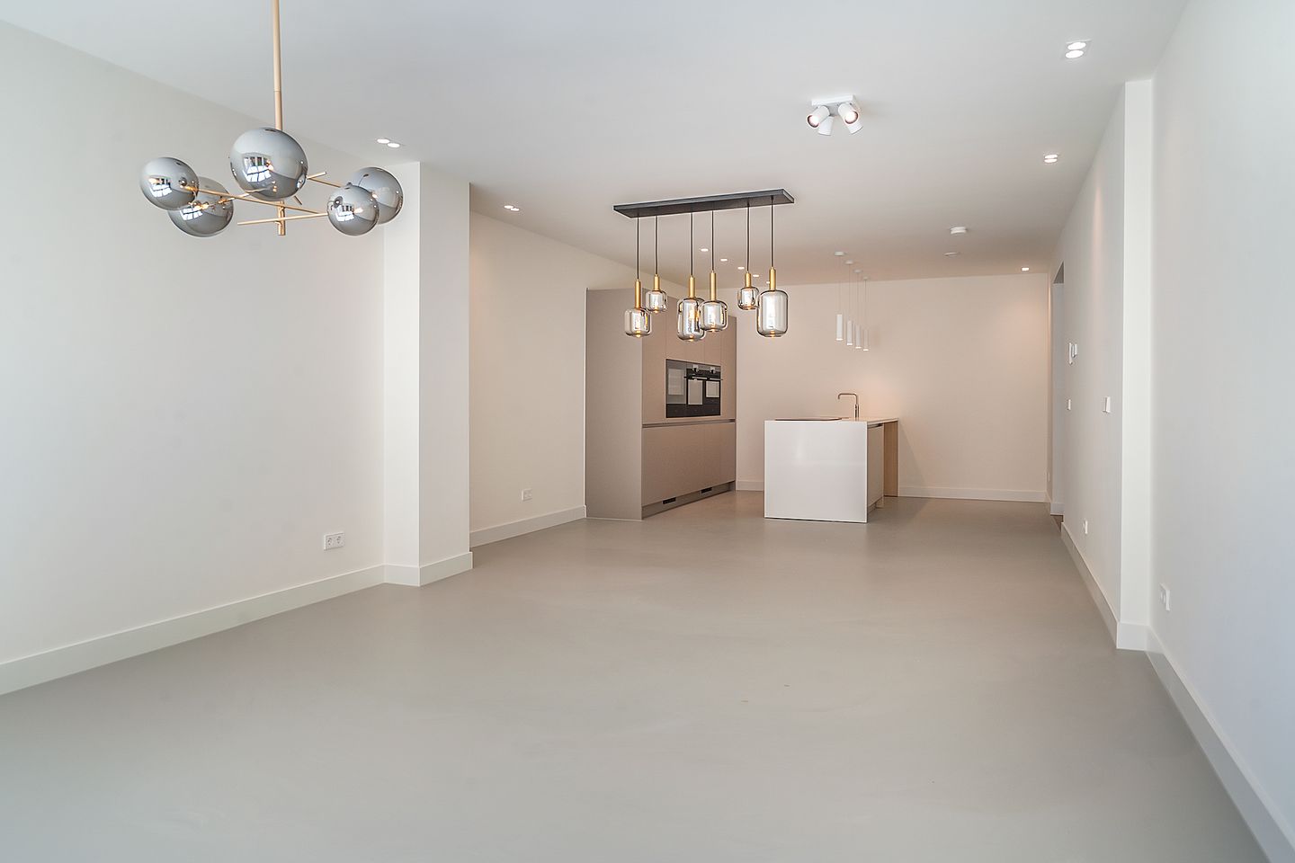 View photo 3 of Mathenesserlaan 484-A