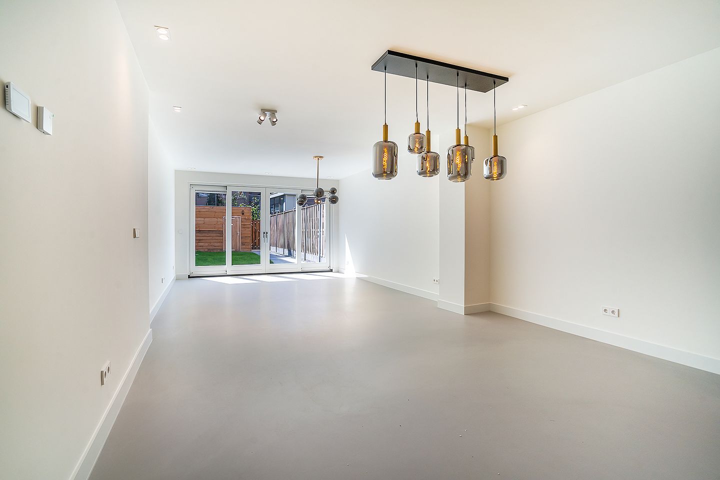 View photo 4 of Mathenesserlaan 484-A