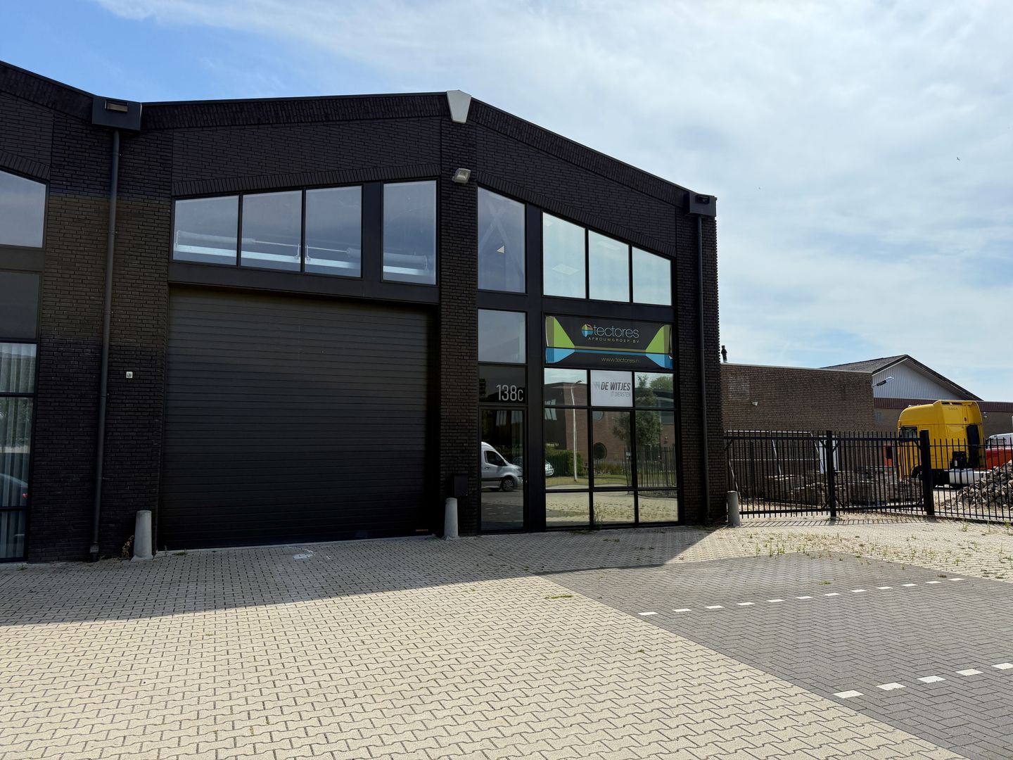 View photo 3 of Landweerstraat-Zuid 138-C