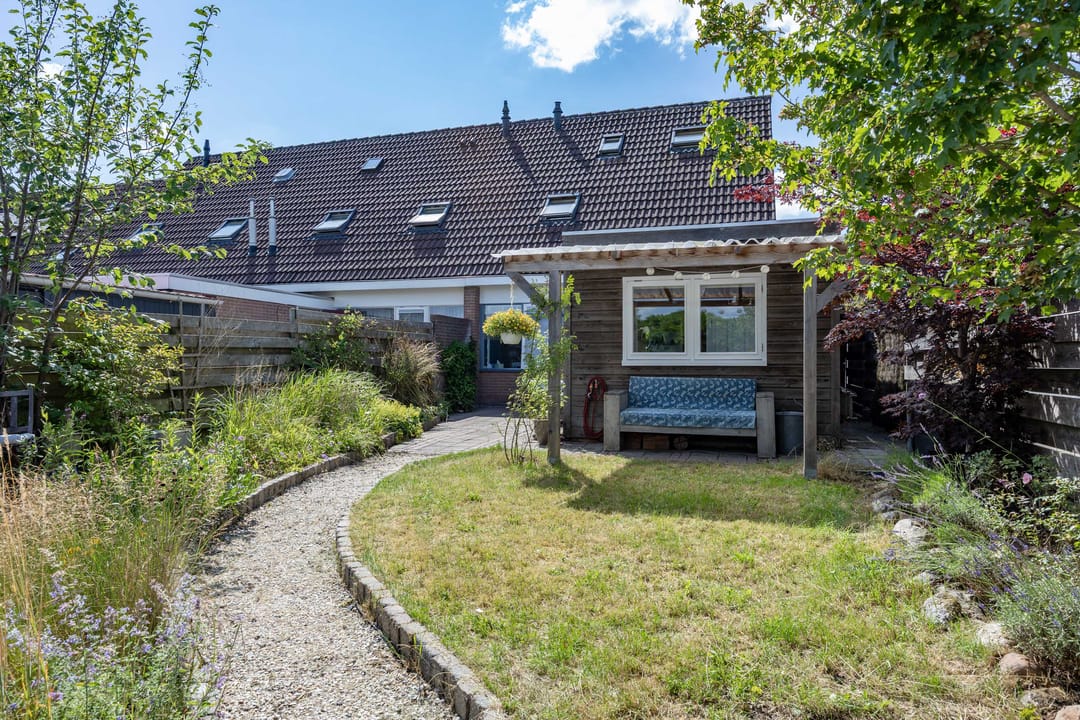 Photo 38 of Meester Zuidemastraat 57