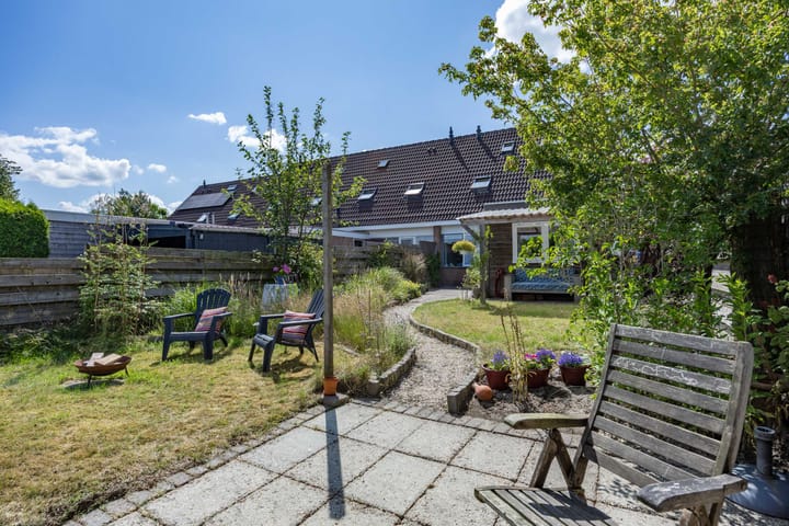 Foto 44 van Meester Zuidemastraat 57