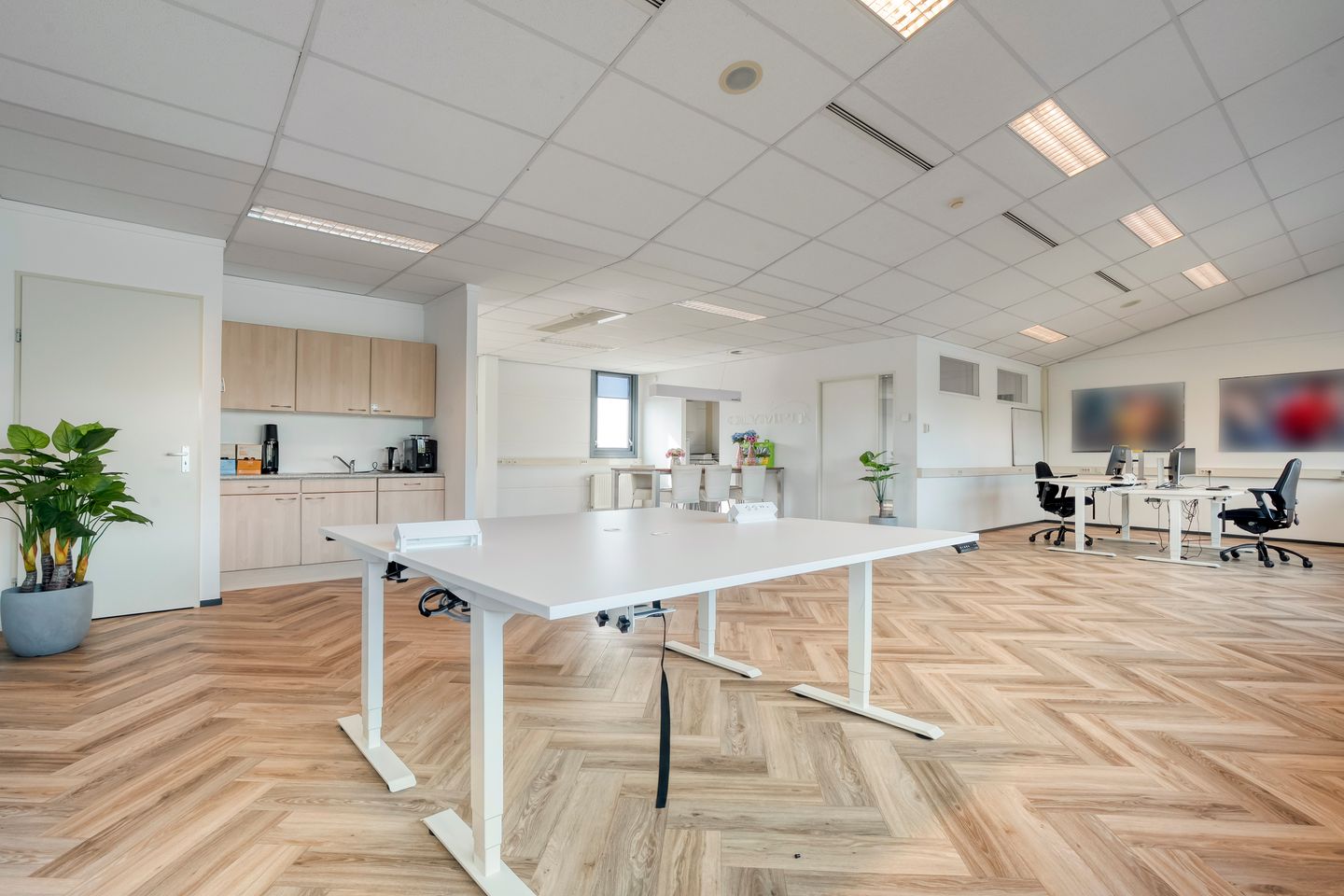 View photo 2 of Paxtonstraat 3-T