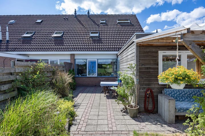 Foto 46 van Meester Zuidemastraat 57