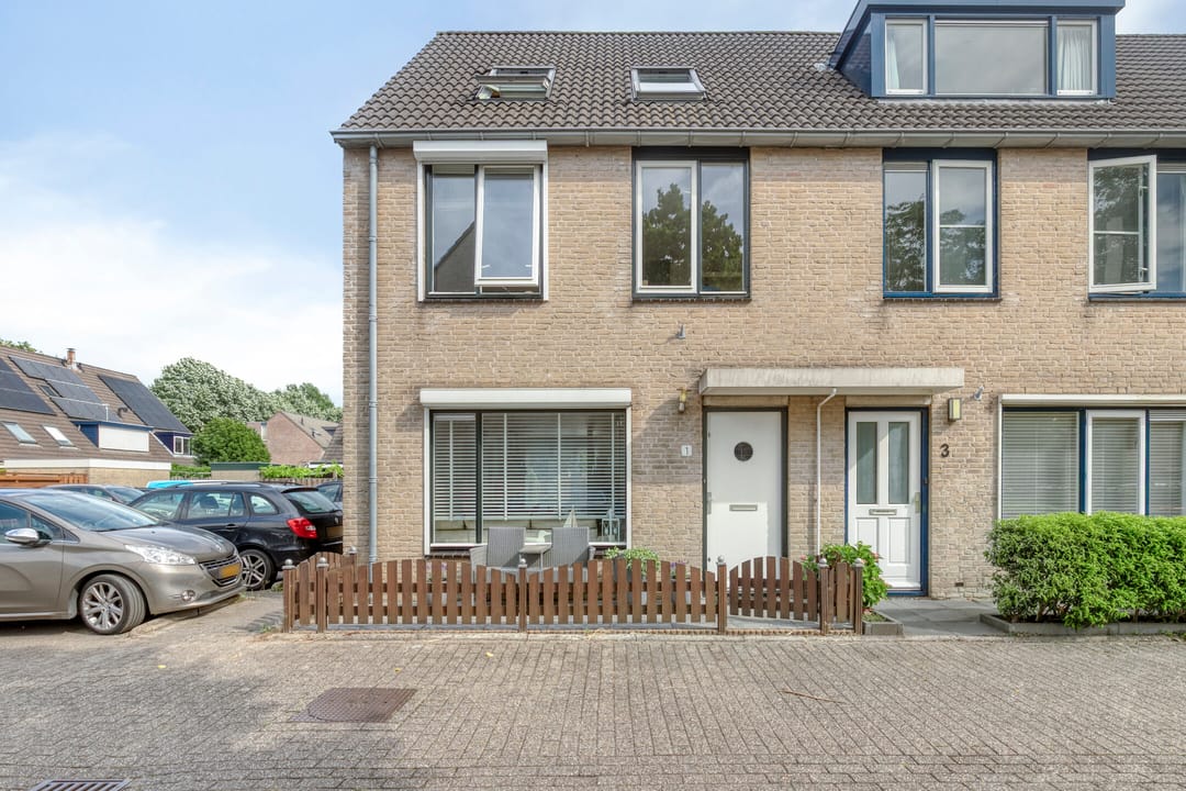 Foto 1 van Klompenmaker 1