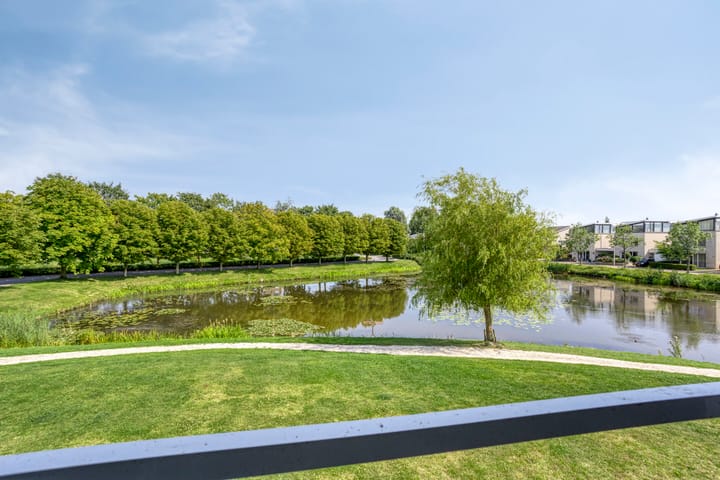 Foto 3 van Prins Clausplein 3