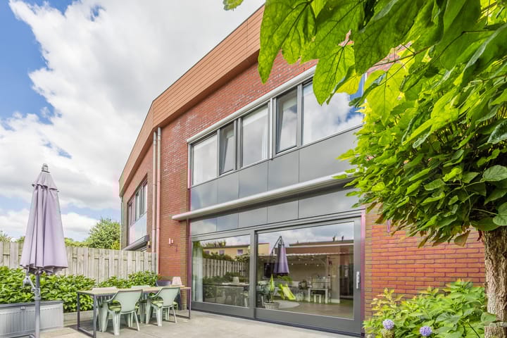 Foto 1 van Rooijsestraat 39