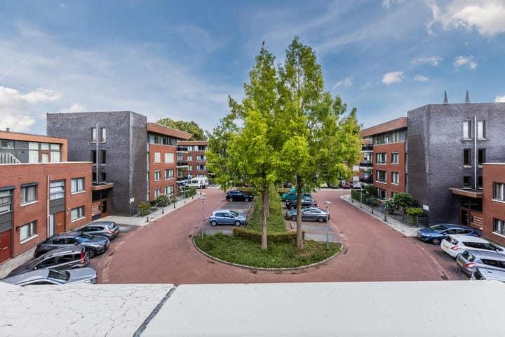 Foto 42 van Rooijsestraat 39