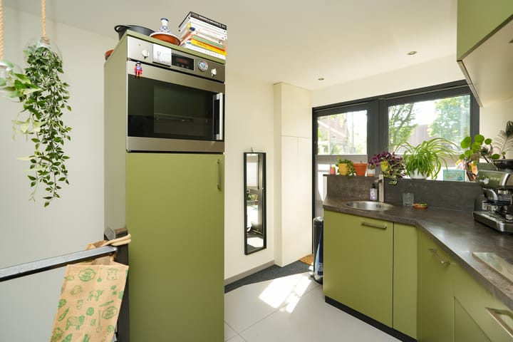 Foto 12 van van Nispenstraat 240