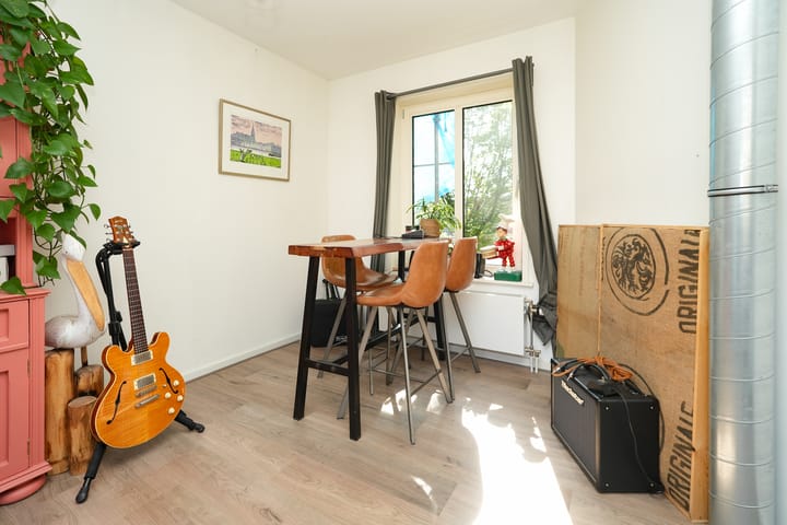 Foto 19 van van Nispenstraat 240