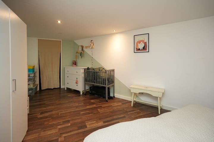 Foto 21 van van Nispenstraat 240