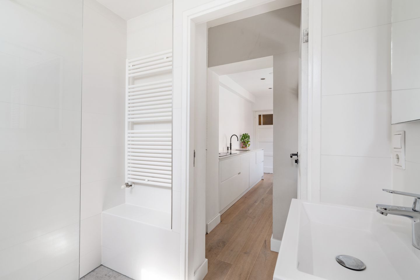 Foto 20 van Valkenierslaan 236