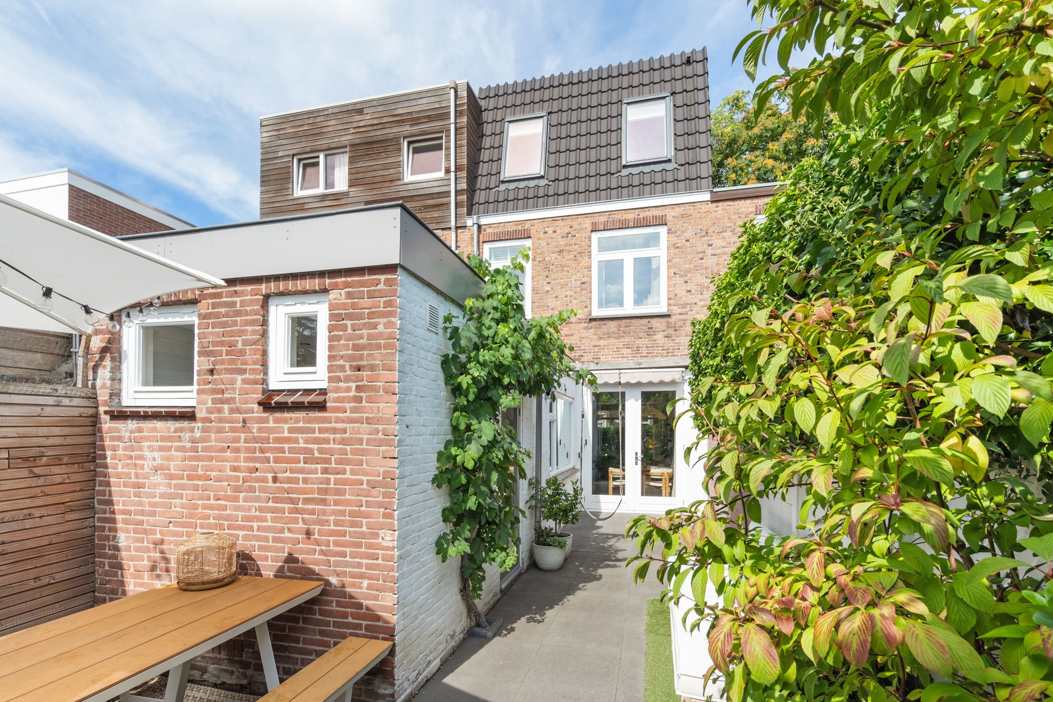 Foto 36 van Valkenierslaan 236