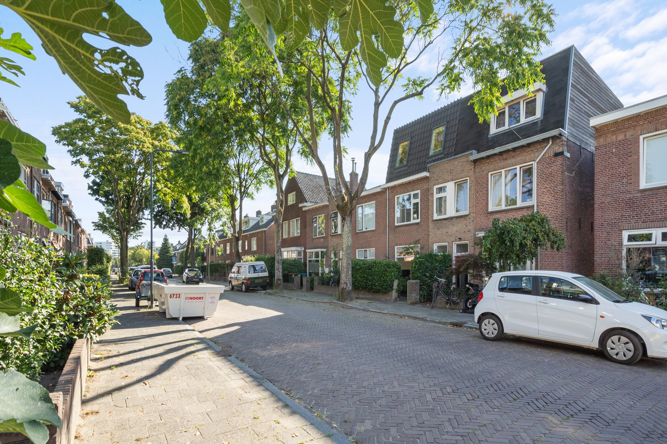 Foto 42 van Valkenierslaan 236