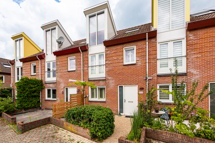 Foto 1 van Bloemhof 157