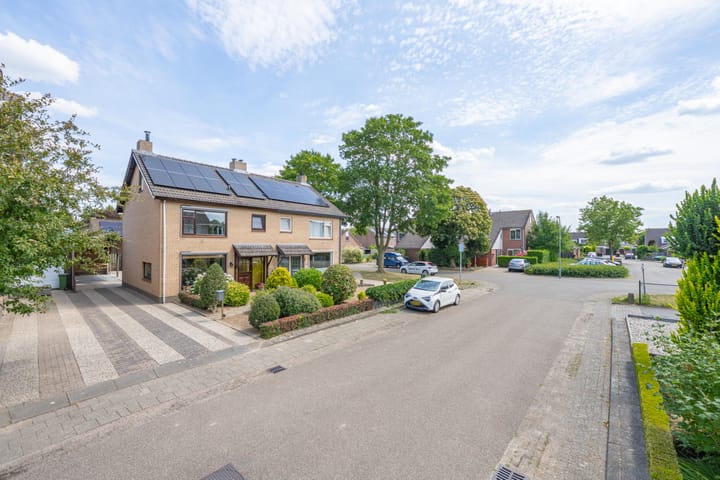 Foto 5 van Bellefleurhof 4