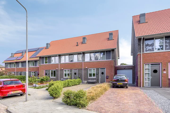 Photo 4 of Julianastraat 37-E