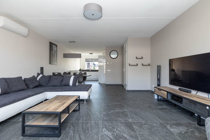 Foto 2 van Ennikstraat 9