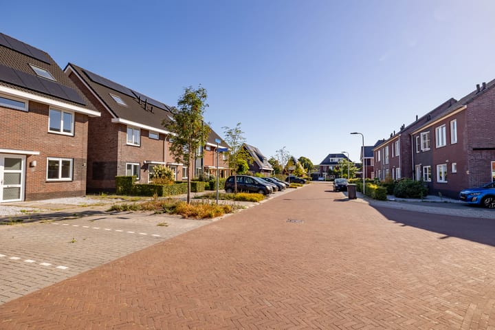 Foto 49 van Ennikstraat 9