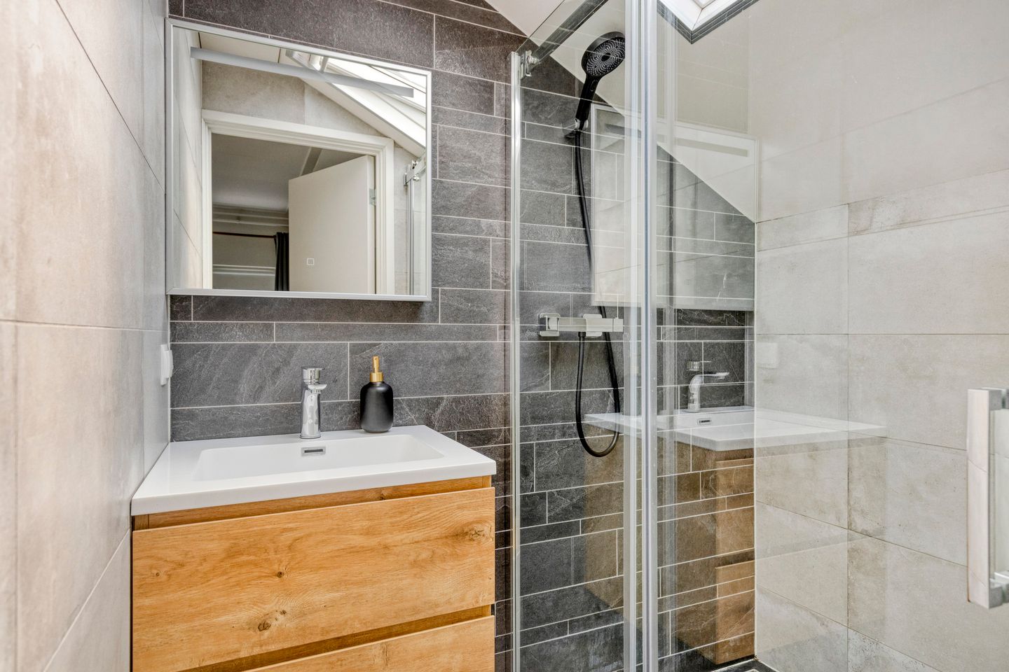 Foto 19 van Schoolstraat 24