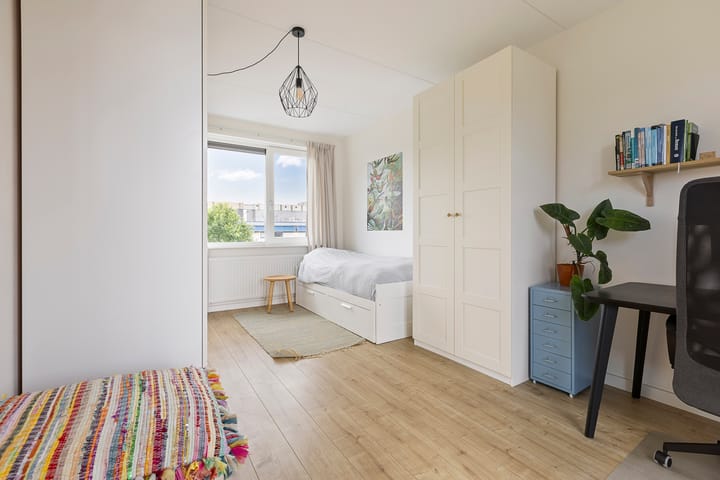 Foto 31 van Antillenstraat 56