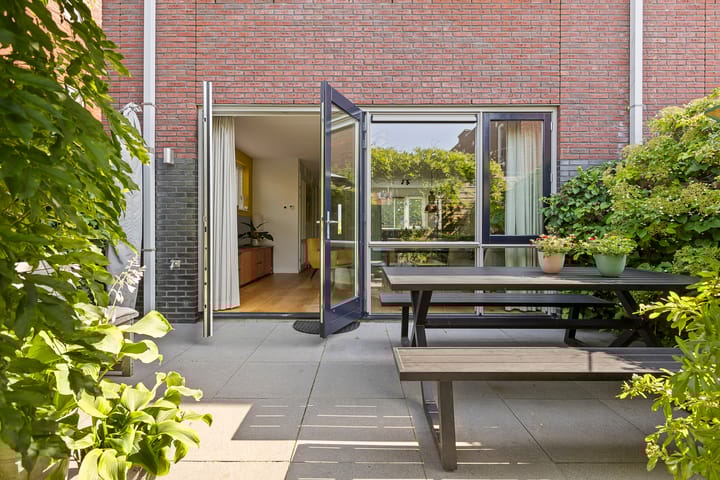 Foto 35 van Antillenstraat 56