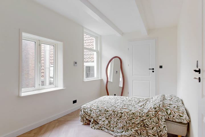 Photo 16 of Hooigracht 37-B