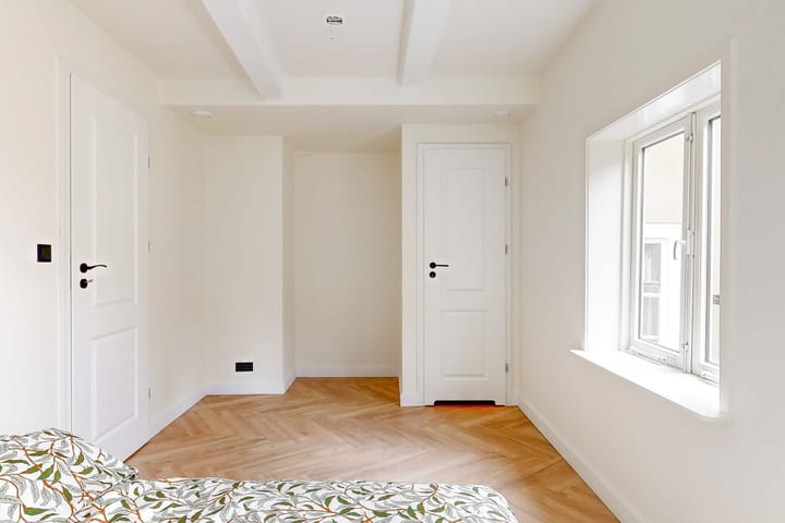 Photo 17 of Hooigracht 37-B