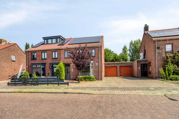 Foto 6 van Moleneindstraat 26