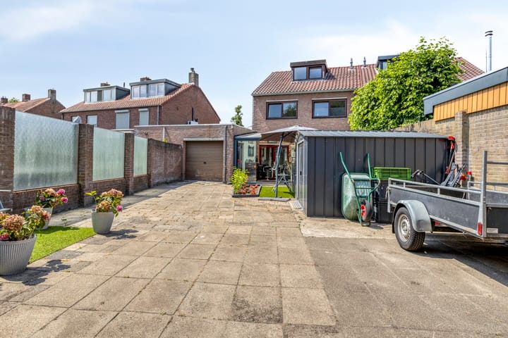 Foto 33 van Moleneindstraat 26