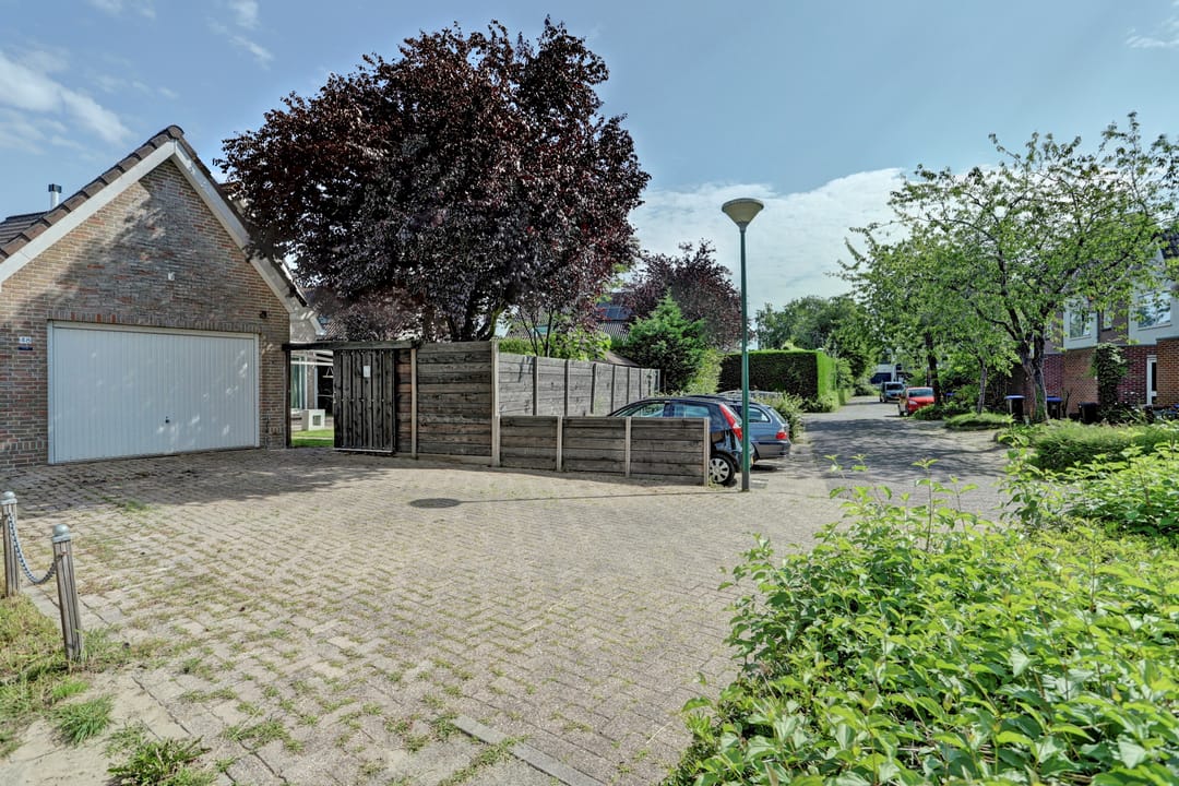 Foto 32 van Beatrixplantsoen 48