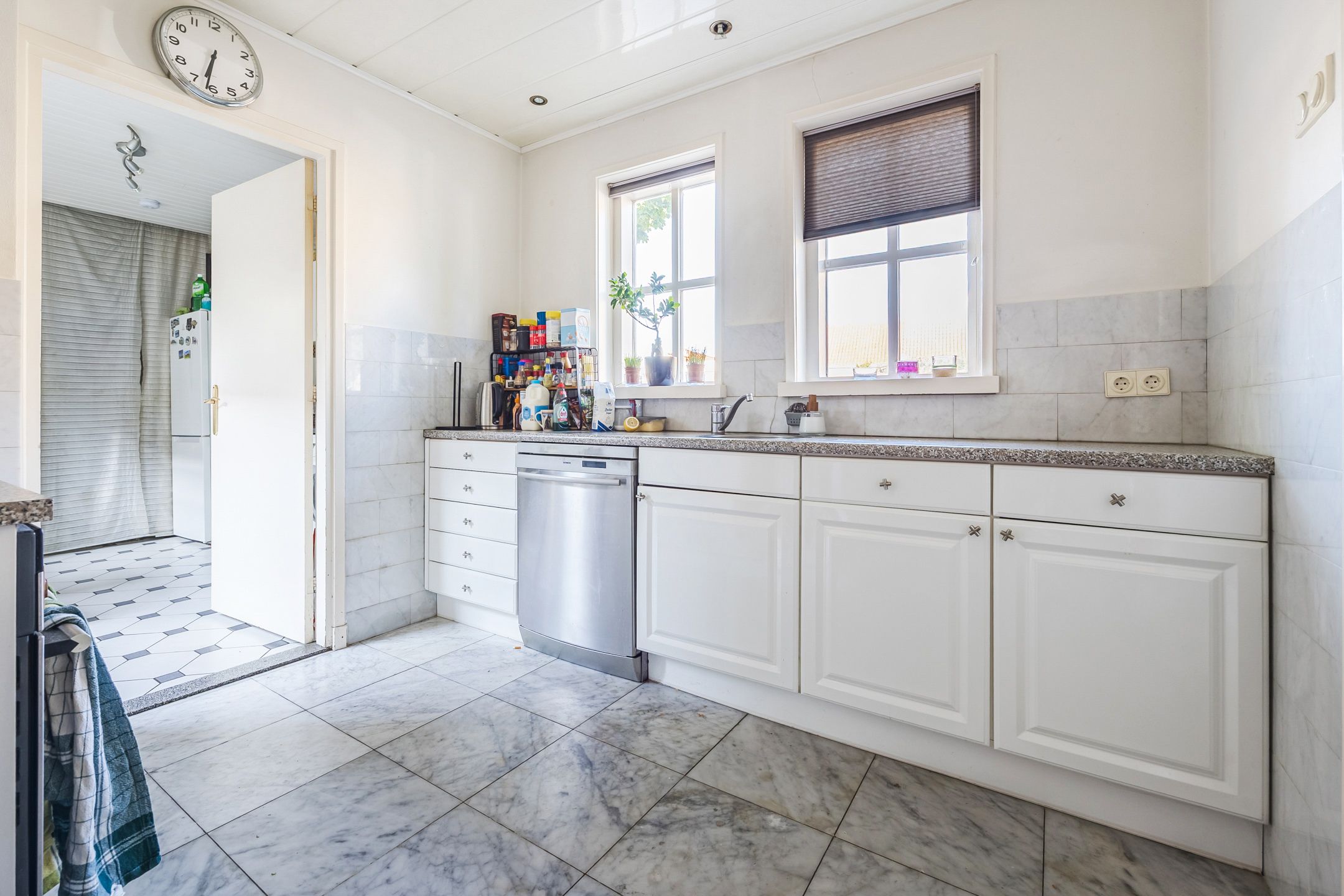 Photo 3 of Beatrixstraat 1