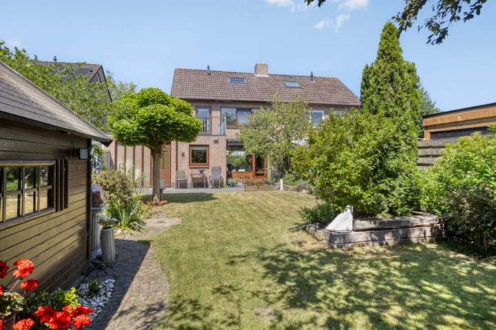 Foto 2 van Azaleastraat 22