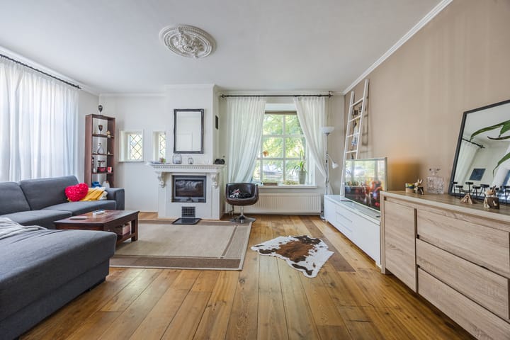 Photo 10 of Beatrixstraat 1