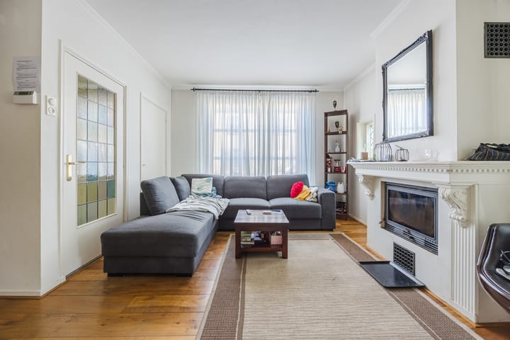 Photo 11 of Beatrixstraat 1