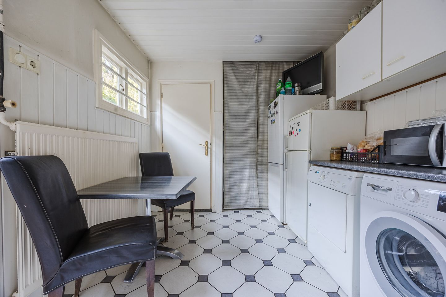 Photo 20 of Beatrixstraat 1