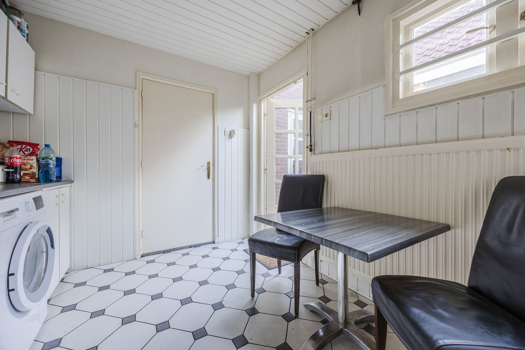 Photo 21 of Beatrixstraat 1