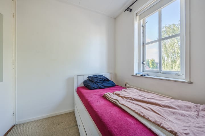 Photo 28 of Beatrixstraat 1