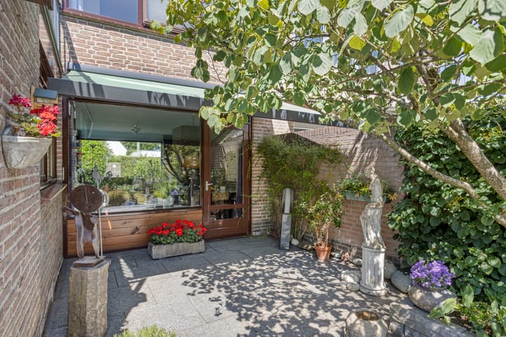 Foto 26 van Azaleastraat 22