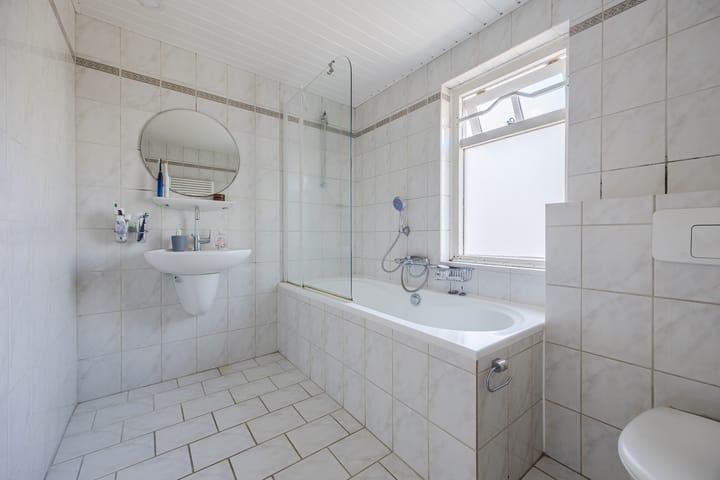 Photo 29 of Beatrixstraat 1