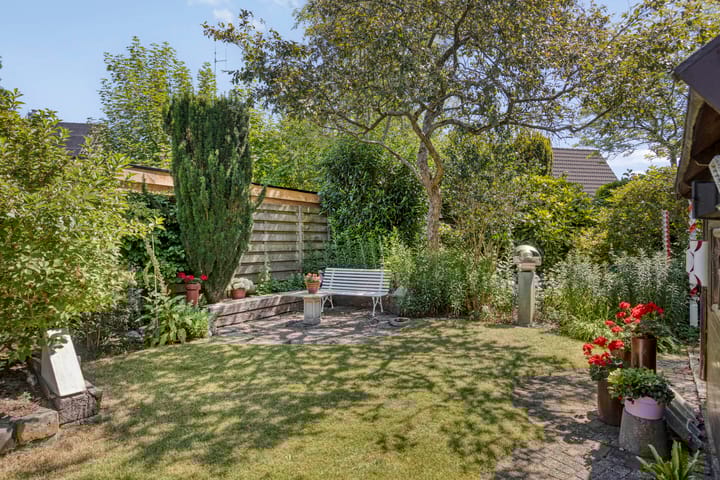 Foto 27 van Azaleastraat 22