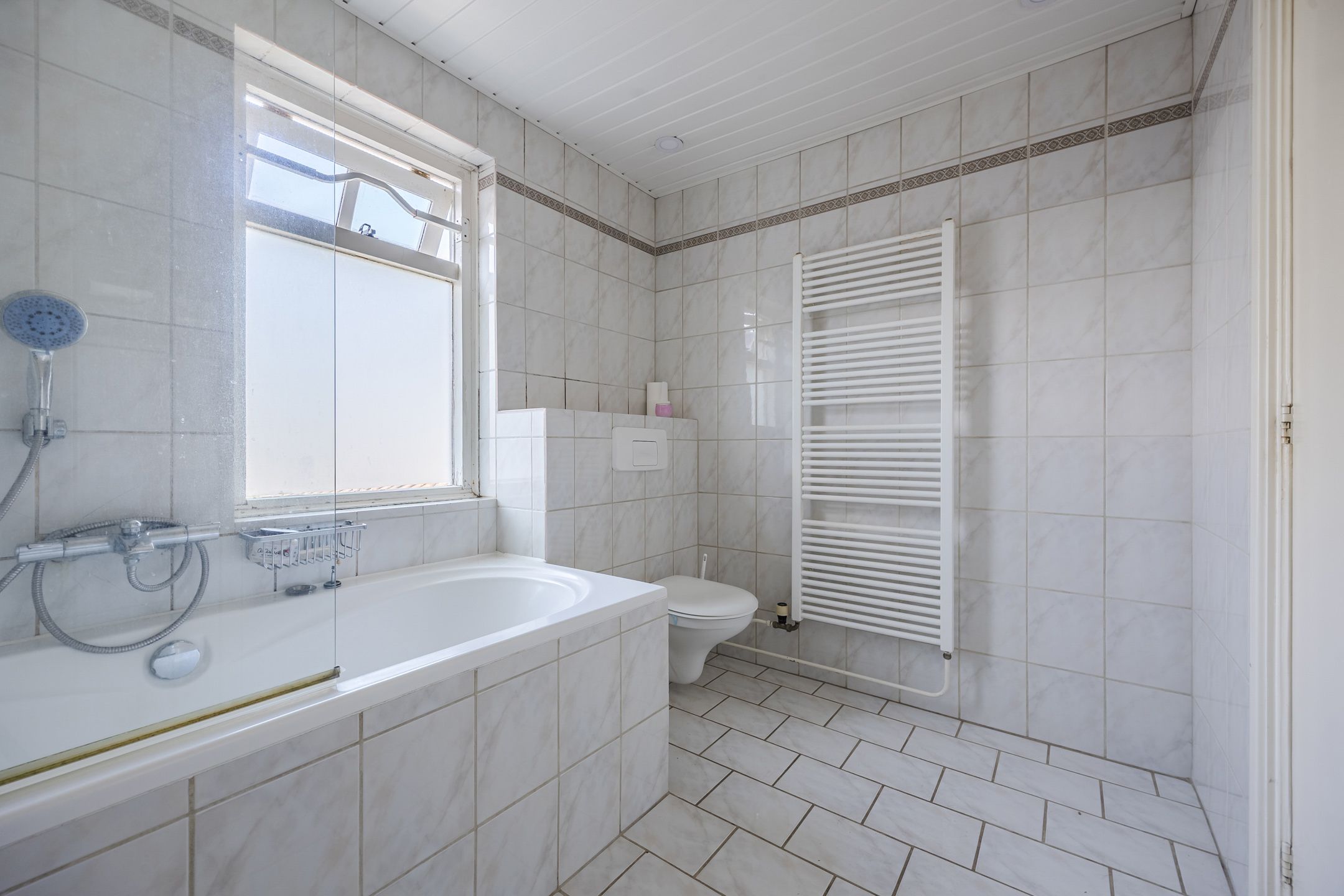 Photo 30 of Beatrixstraat 1