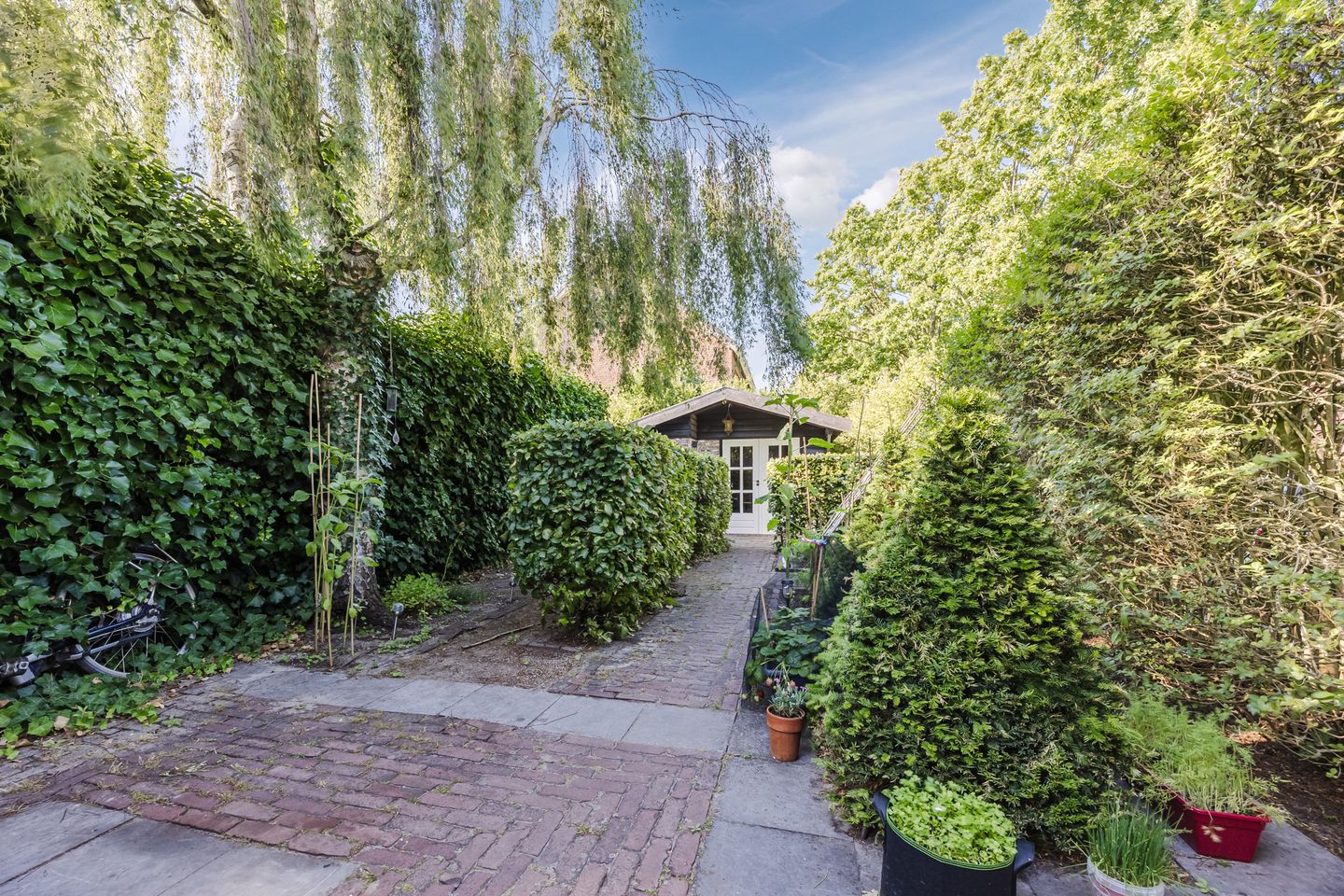 Photo 35 of Beatrixstraat 1