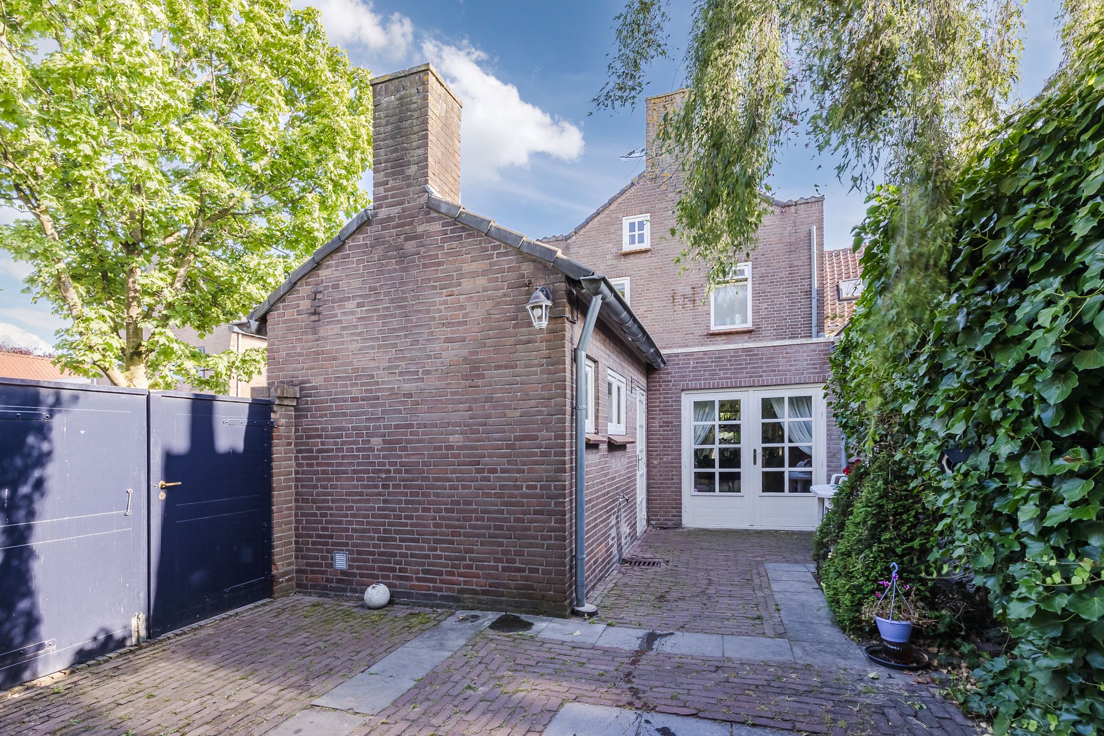 Photo 36 of Beatrixstraat 1