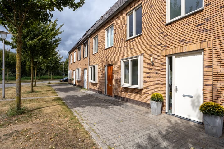 Foto 3 van Naardermeerstraat 40