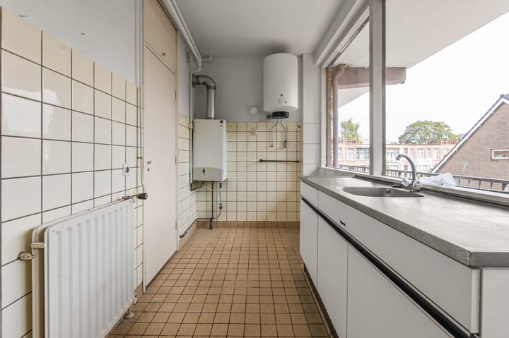 Foto 4 van Adelheidstraat 73