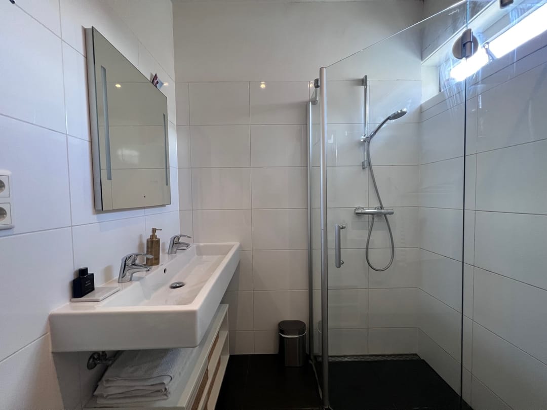 Photo 8 of Pieter Nieuwlandstraat 115-B