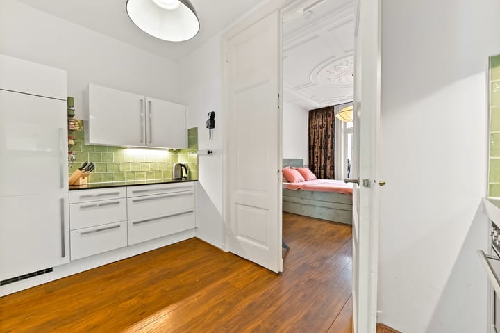 Foto 17 van Van Vollenhovenstraat 60-B01