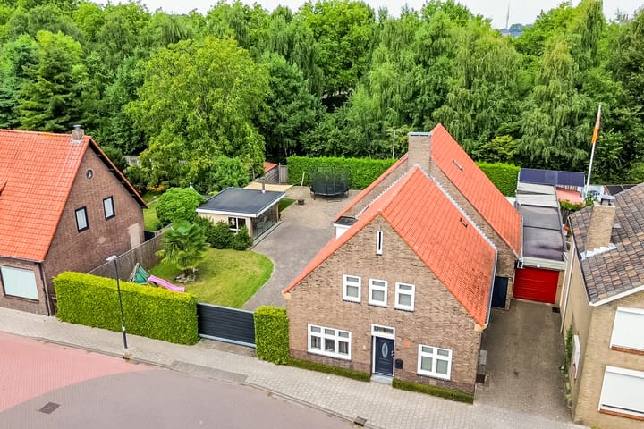 Photo 2 of Eerste Zeine 10-B