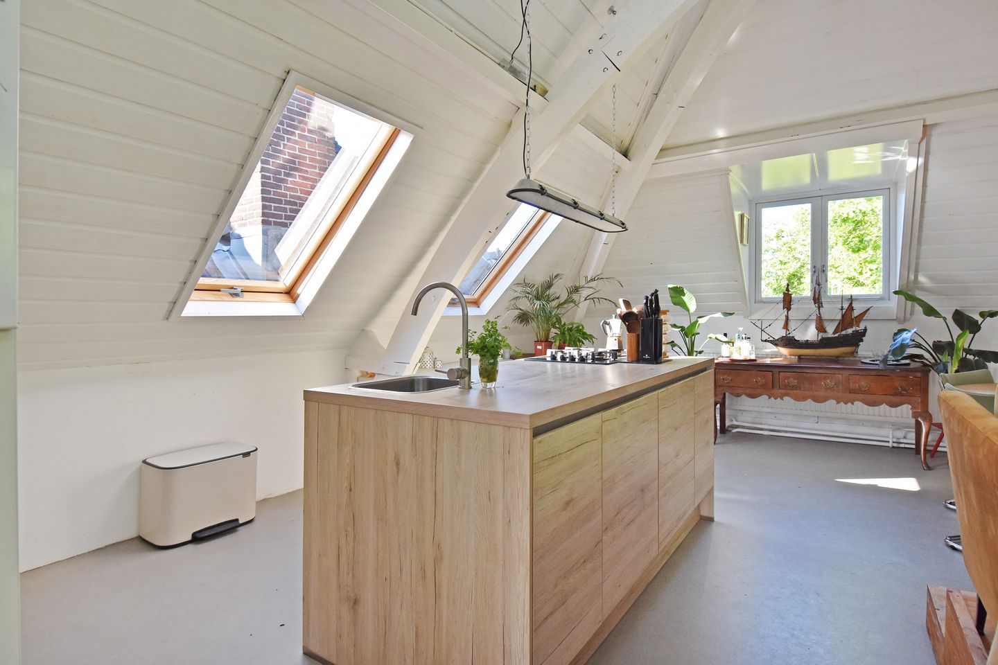 Foto 10 van Rotterdamseweg 1