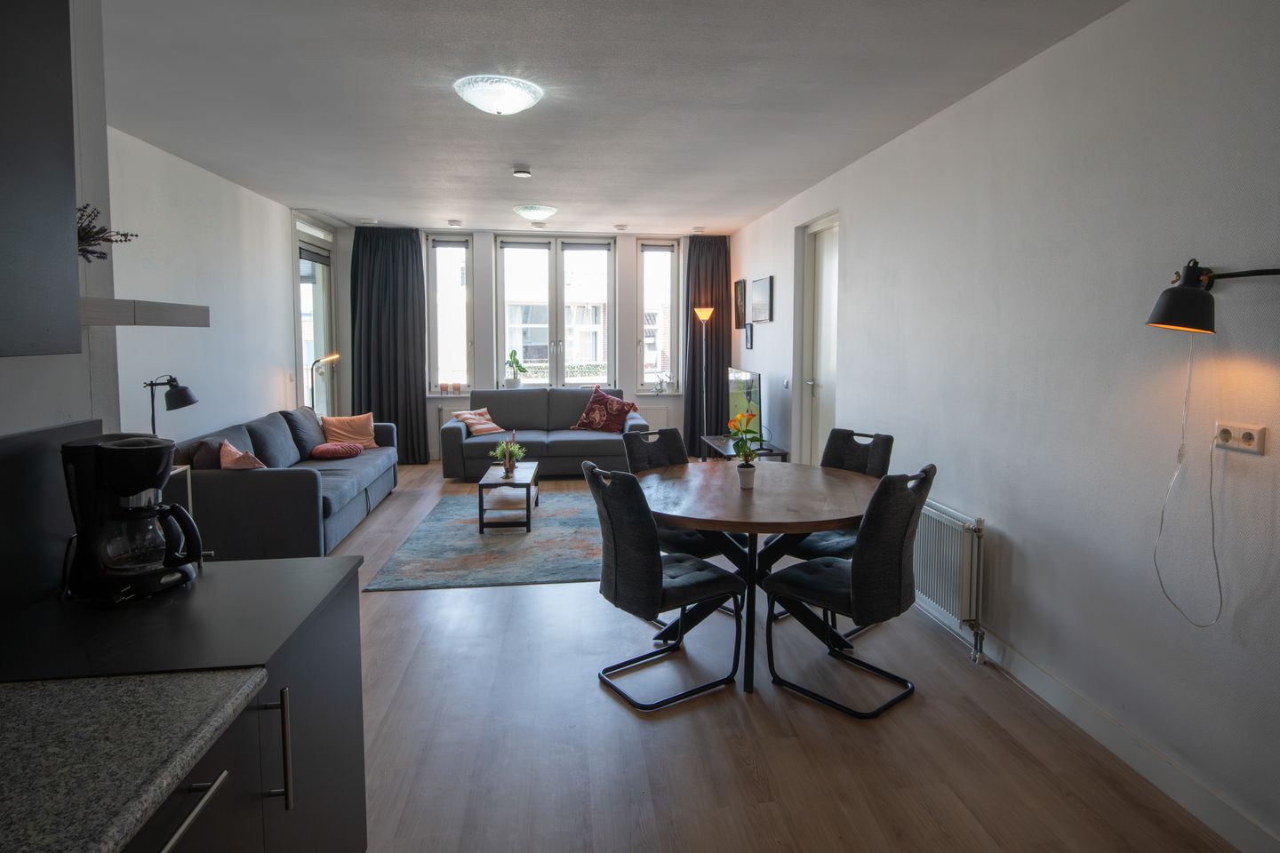 Foto 5 van Damplein 95